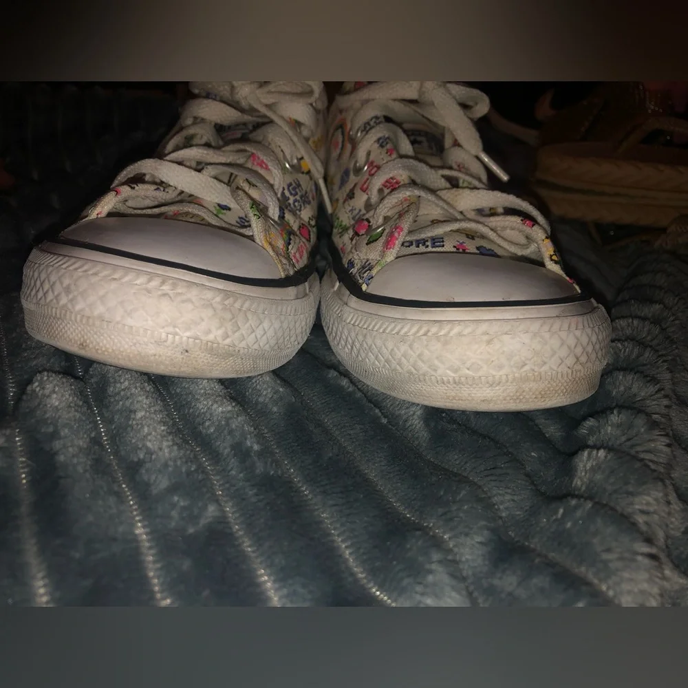 Converse sneakers size